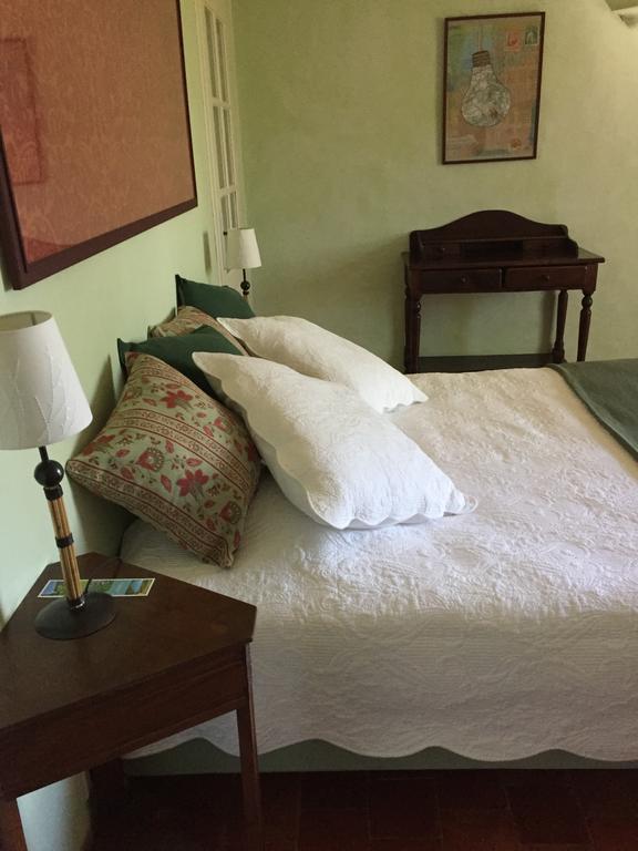 Bed and Breakfast Domaine La Carraire Lauris Exterior foto